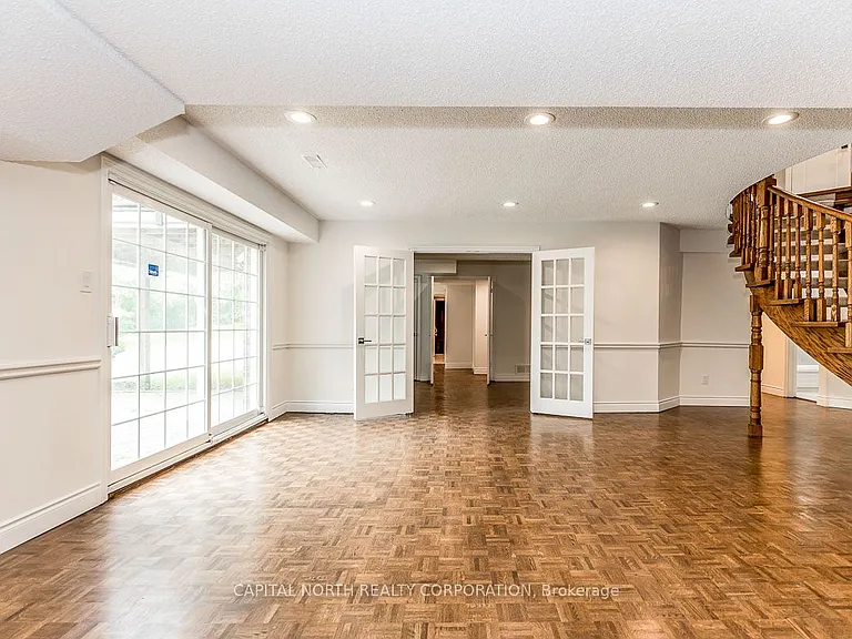 4 Prescott Ct — Photo 34
