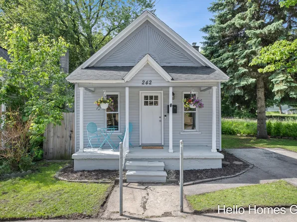 242 Matilda St NE, Grand Rapids, MI 49503