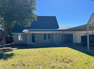 705 W Coleman Ave, Iowa Park, TX 76367