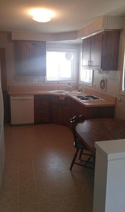 1st image of 32660 Sandra Ln