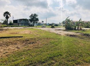 127 Speckled Trout Ln, Rockport, TX 78382