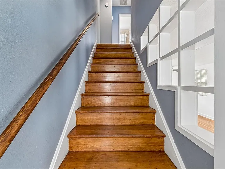 601 Swann Dr — Photo 13