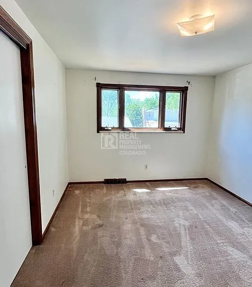 2748 S Marshall St — Photo 9