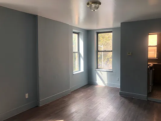 Rented by Compass | media 2