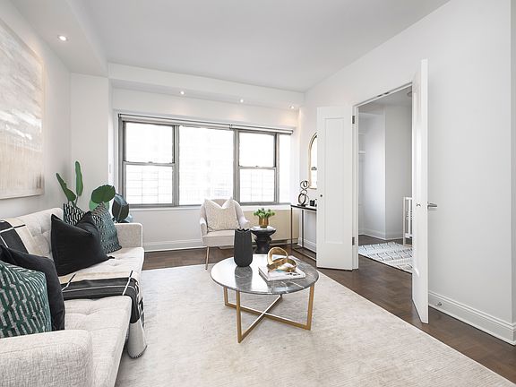 5th image of 360 E 72nd St APT A801