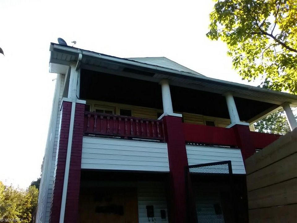 1st image of 737 E 103rd St