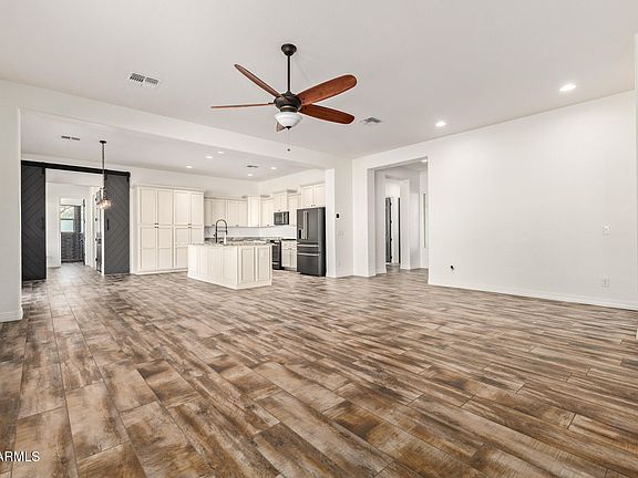 5th image of 18136 W LAS PALMARITAS Drive