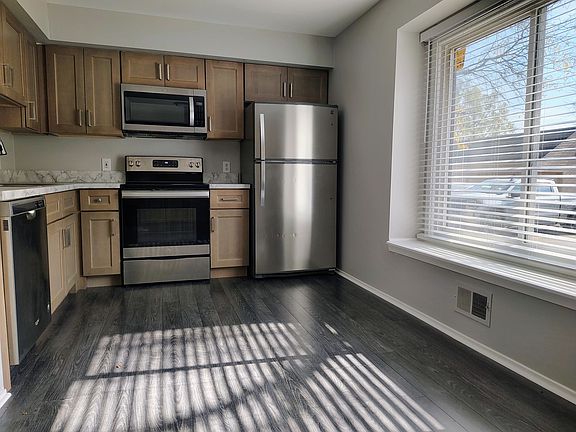 4th image of 24757 Bashian Dr #4