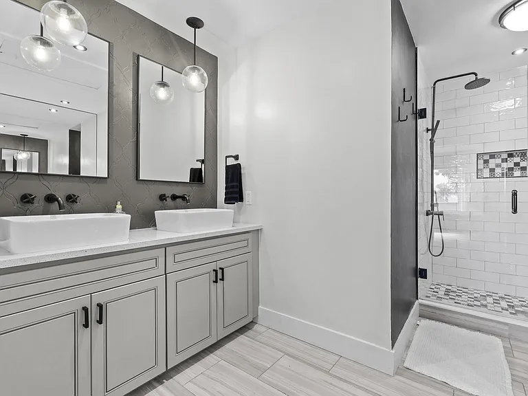 13400 Bedford Mews Ct — Photo 51