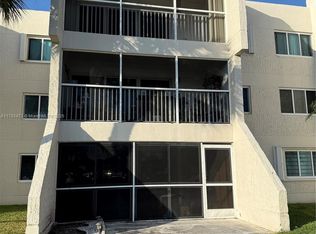 120 Lakeview Dr APT 114, Fort Lauderdale, FL 33326