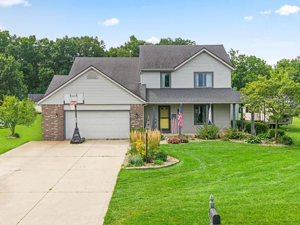6408 E Edgewood Dr, Churubusco, IN 46723