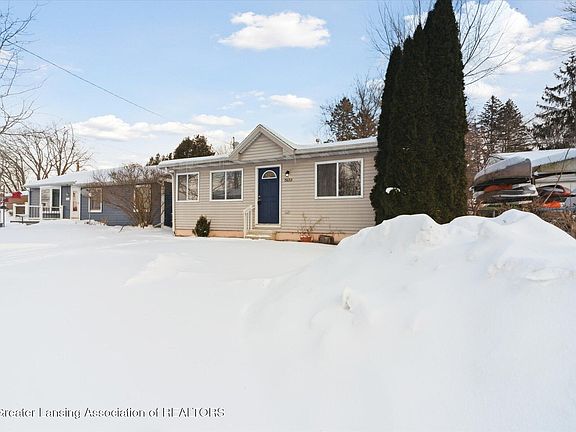 3rd image of 15653 E Deloof St