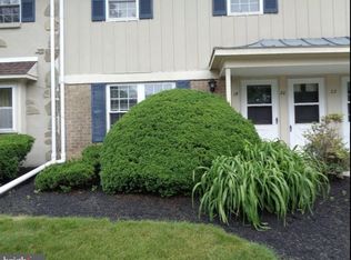 18 Wexford Dr, North Wales, PA 19454