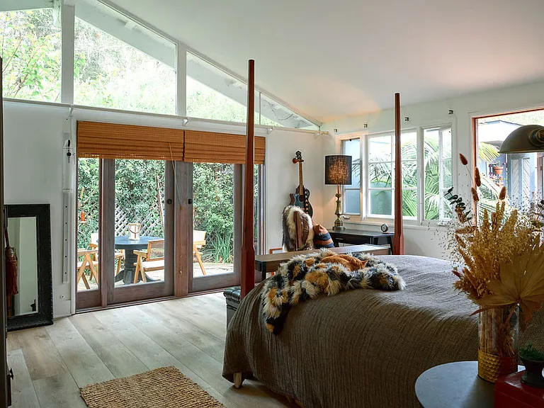 6328 Frondosa Dr — Photo 15