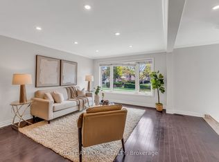 110 Victory Dr, Toronto, ON M3M 2J8