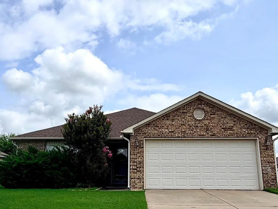 12215 Amaranth Dr