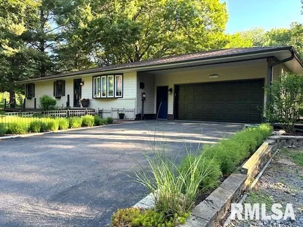 14736 E Natchez Point, Canton, IL 61520