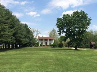 1810 E Hall St, Olney, IL 62450