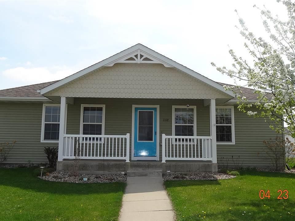 1st image of 1112 W Menk Dr