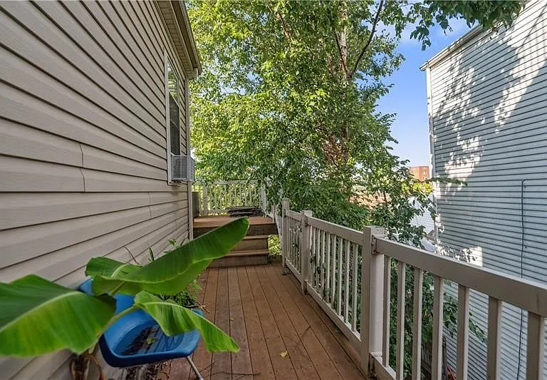 167 Pius St — Photo 34