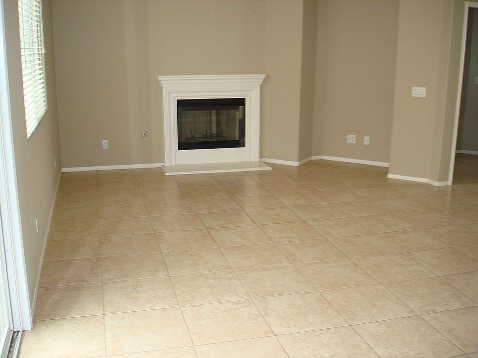 2nd image of 3886 Salt River Ln