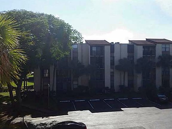 2nd image of 14525 N Kendall Dr #302J