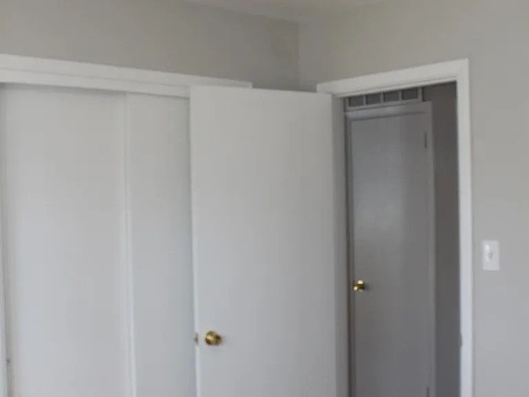 611 Mobile St — Photo 18