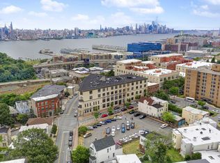 550-564 Gregory Ave APT B1, Weehawken, NJ 07086