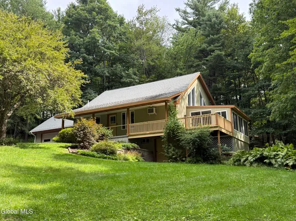 936 Ridge Road, Broadalbin, NY 12025