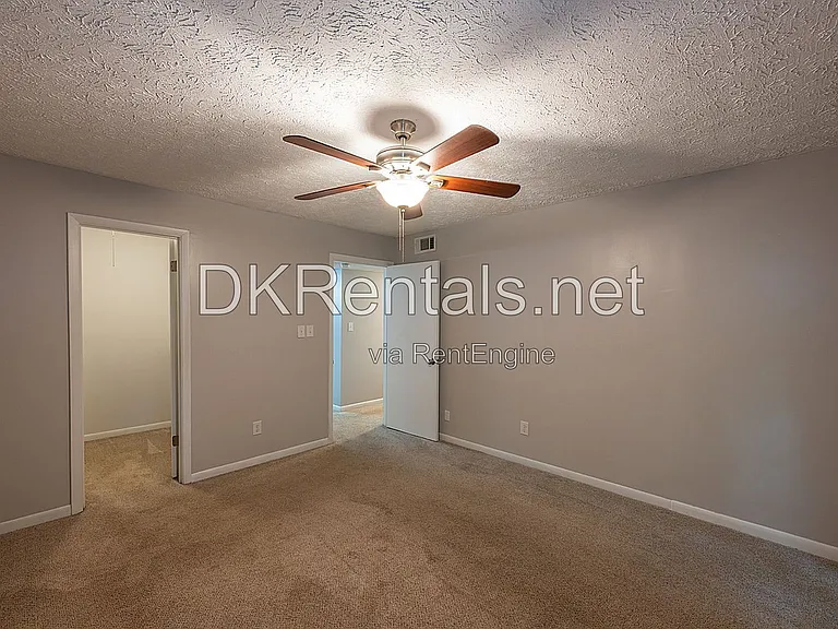 5143 Roswell Rd NE #9 — Photo 17