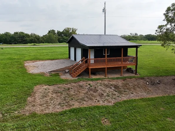 10397 Dugan Rd, Vevay, IN 47043