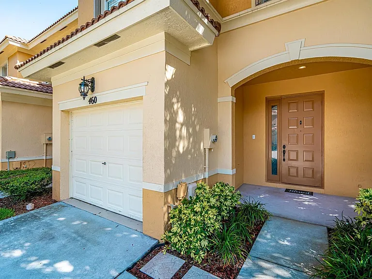 460 Rainbow Springs Ter — Photo 36
