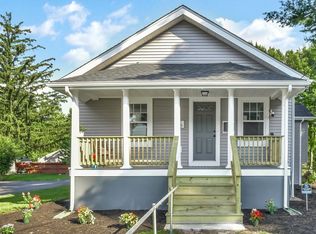 36 Shaw Rd, Brockton, MA 02301