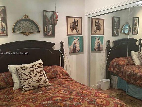 4th image of 1700 NE 191st St APT 105