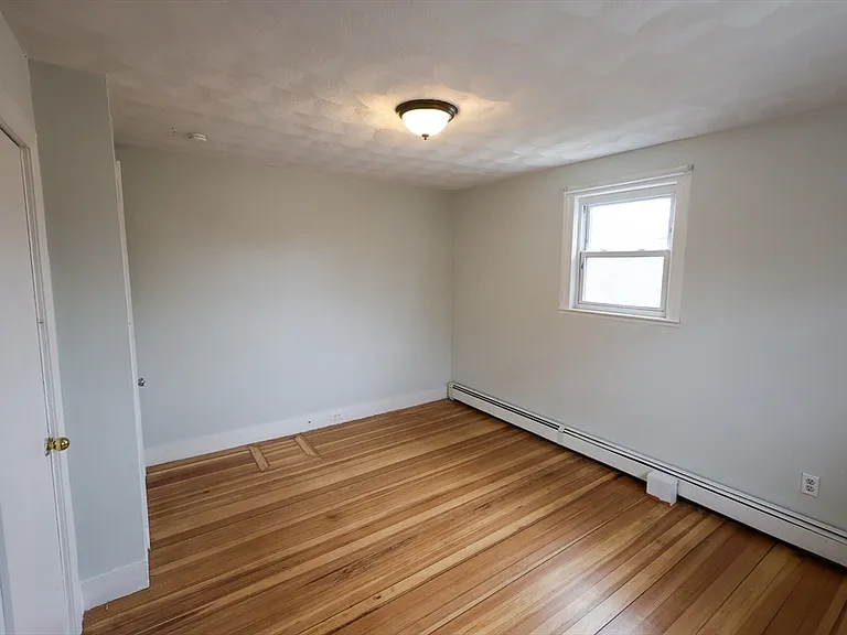 60 Essex St #2 — Photo 16
