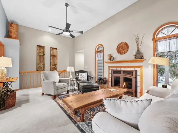 5522 Trager Rd, Traverse City, MI 49696
