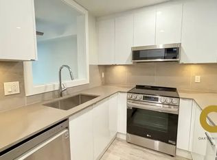 2533 Penticton St #109, Vancouver, BC V5M 4T8