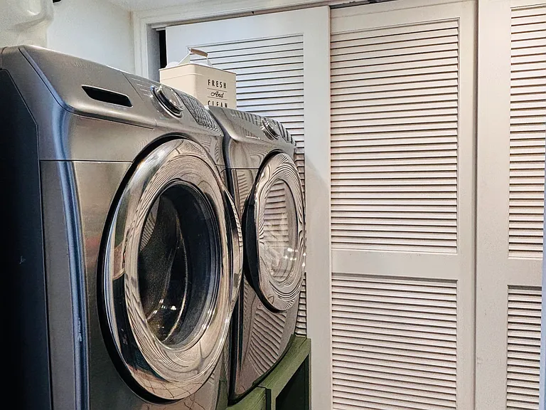 290 E 350 N — Photo 18