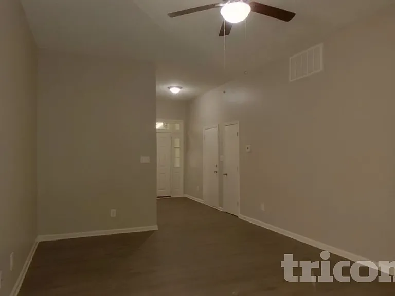 10334 Creswell Ct — Photo 3