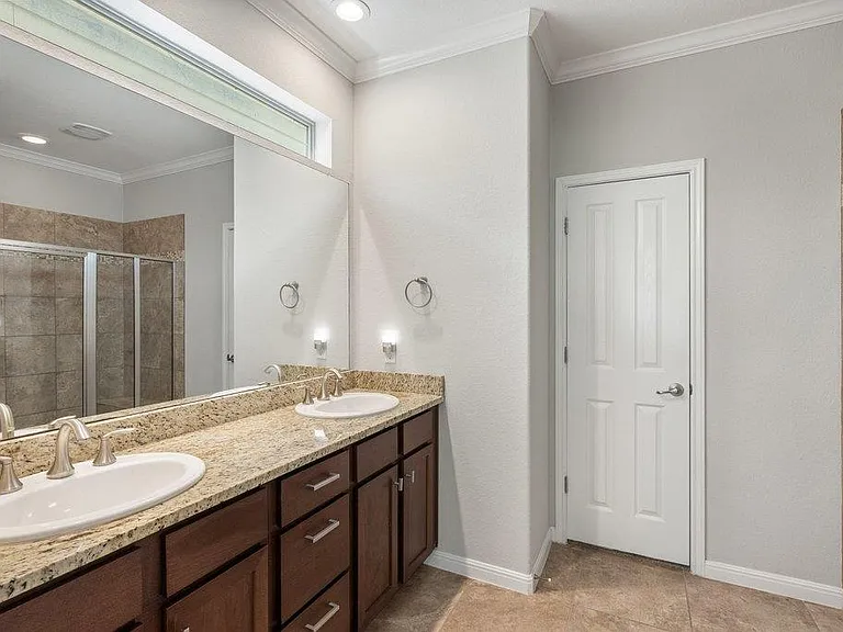 8305 Nicola Trl — Photo 17