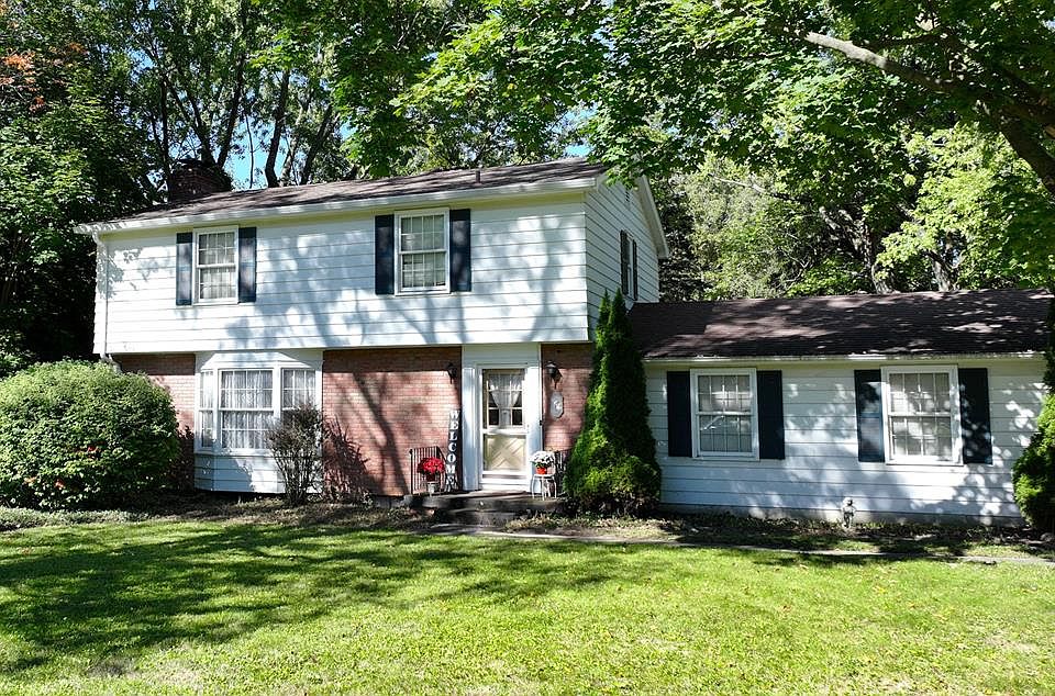 1st image of 1030 Westmoor Dr