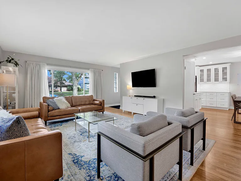 778 S Linden Ave — Photo 5