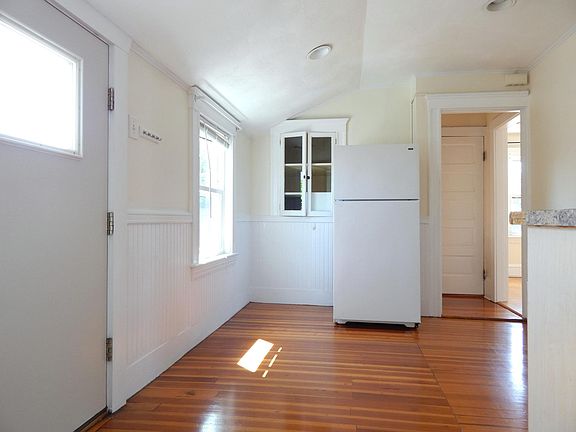5th image of 7 Francis Ave #2ZFRONT