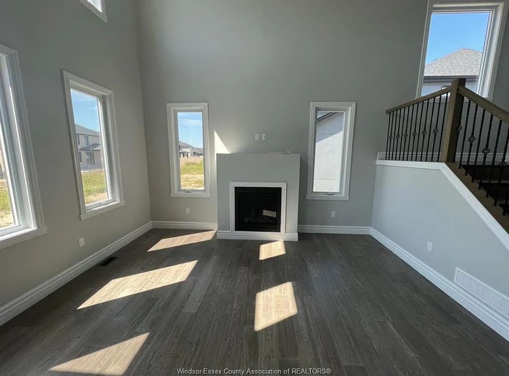 4 bed, $3,600 — Photo 3