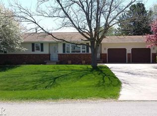 399 N Douglas St, El Paso, IL