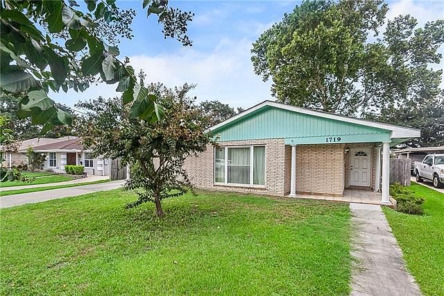 1st image of 1719 Mendez Dr