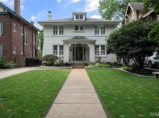 6912 Washington Ave, Saint Louis, MO 63130