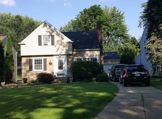 1403 Ford Rd, Lyndhurst, OH 44124