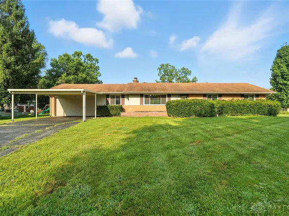 795 Newton Dr, Dayton, OH 45434