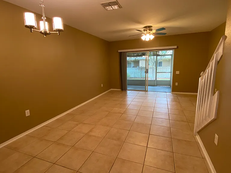 1309 Throckmorton Dr — Photo 5